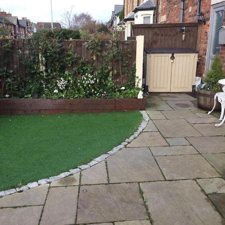 Leafy Lytham Central Lovely Ground Floor 1 Bedroom Apartment With Private Garden In Lytham Dog Friendly Lytham St Annes Exterior foto