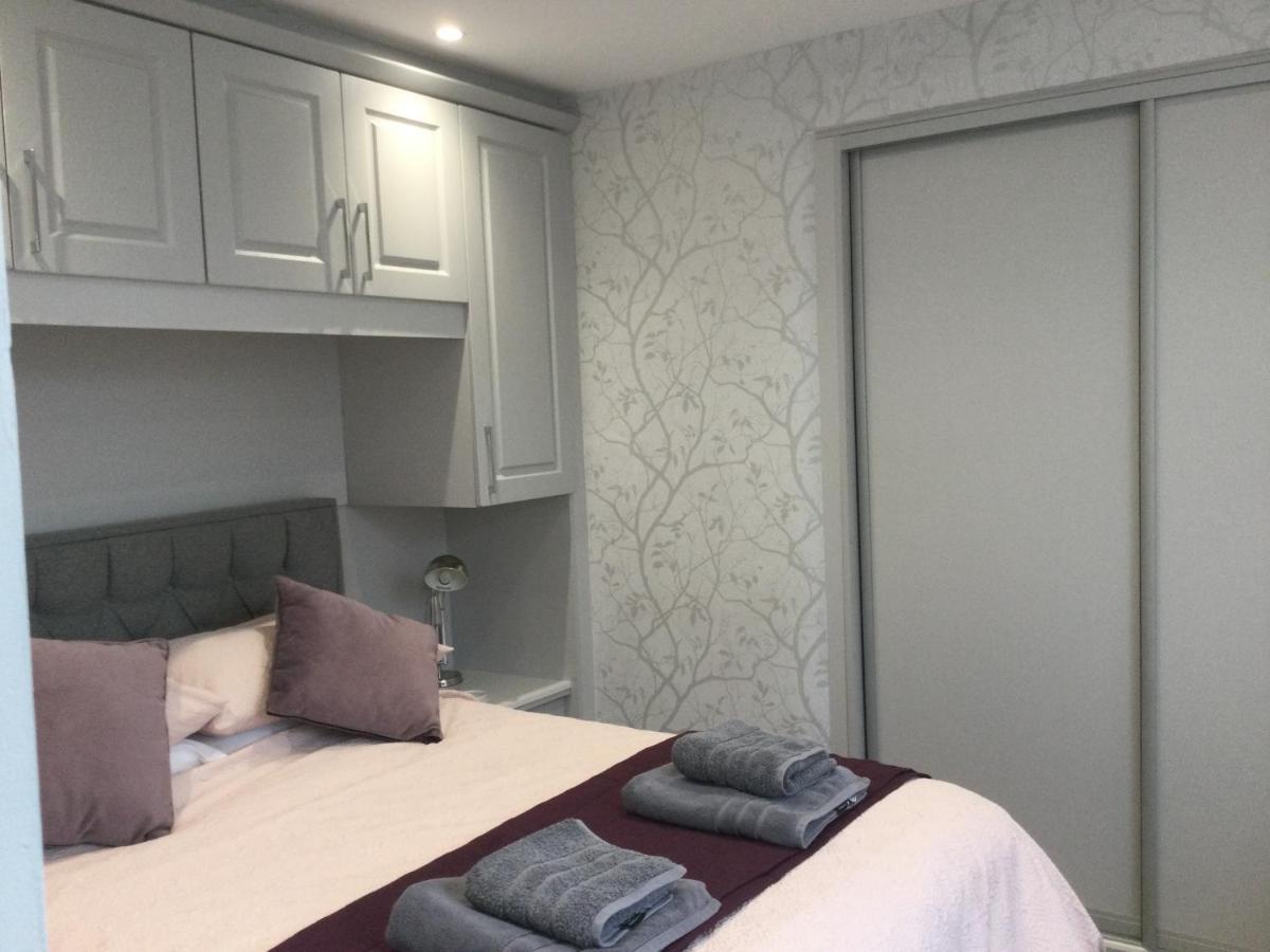 Leafy Lytham Central Lovely Ground Floor 1 Bedroom Apartment With Private Garden In Lytham Dog Friendly Lytham St Annes Exterior foto